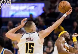 意大利男篮力克勇士,米切尔惊艳世界 意大利男篮力克勇士,米切尔惊艳世界