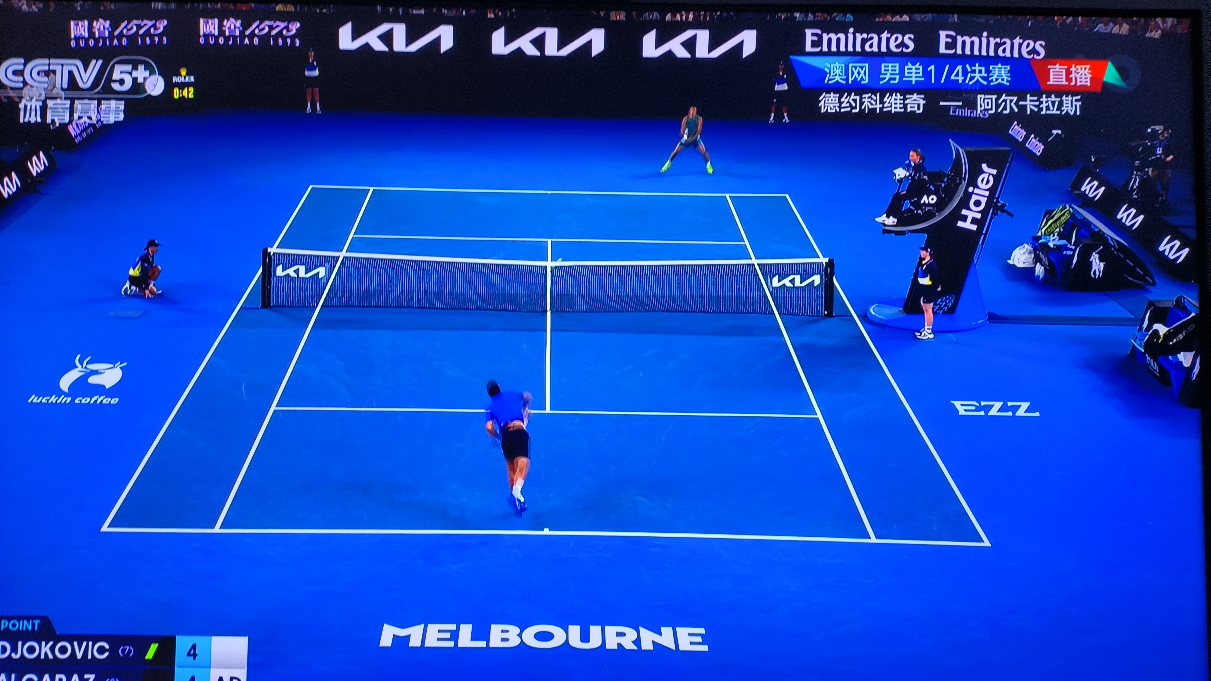 关于英国网球队横扫澳大利亚网球队，瓦林卡三分雨点燃全场的信息