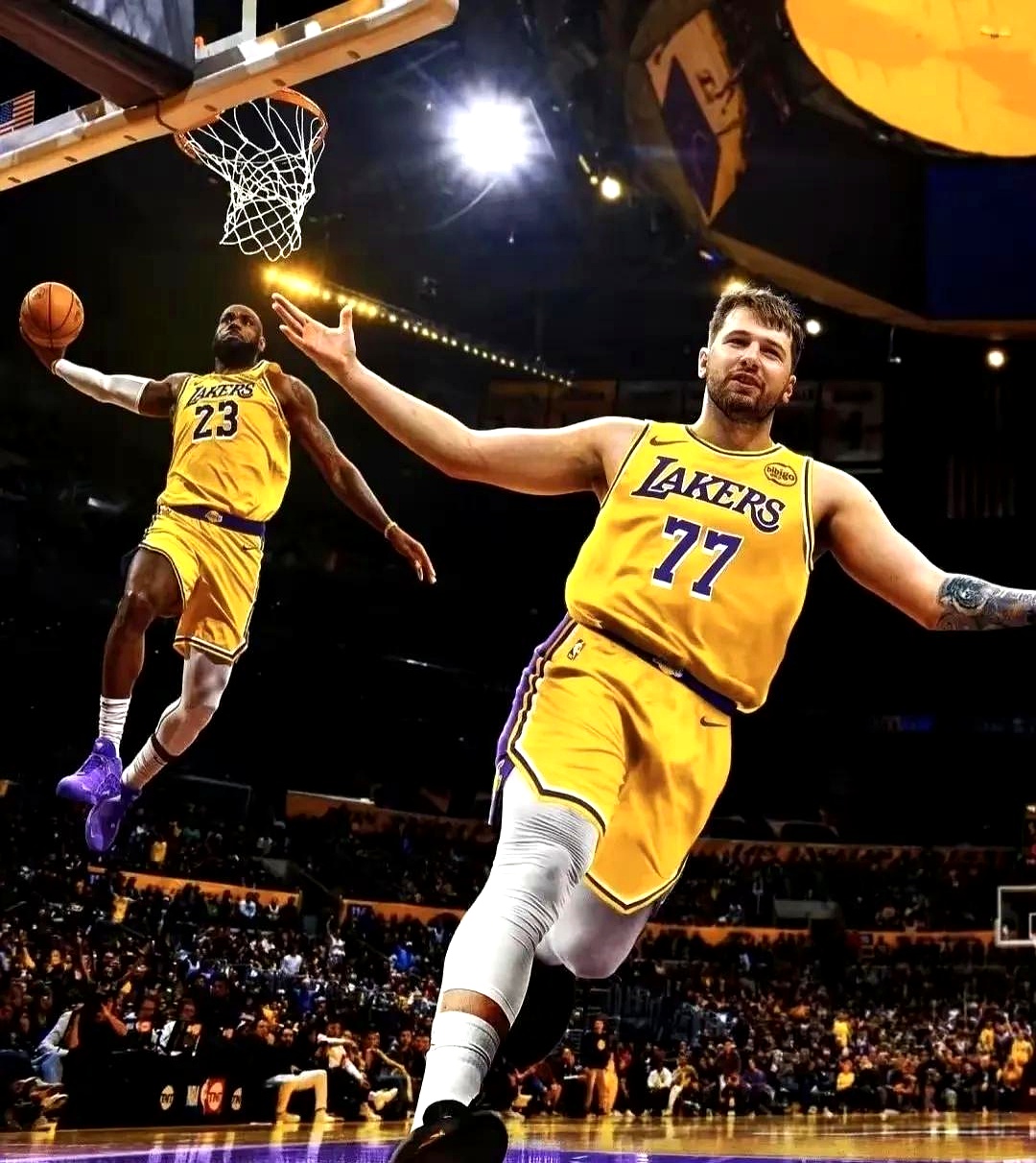 开云体育APP下载-包含尼克斯横扫湖人，杰伦·布朗完成帽子戏法的词条