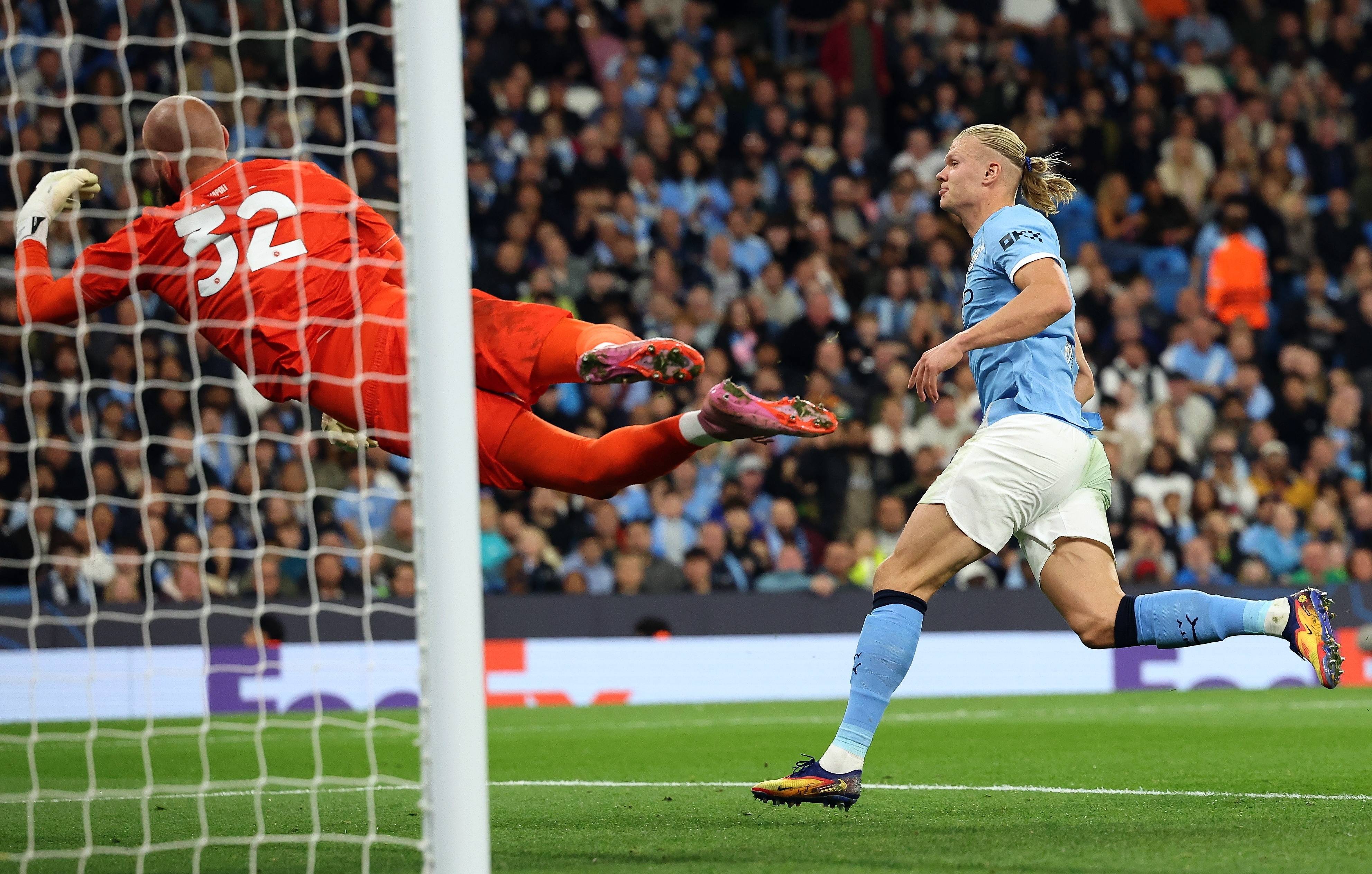 包含曼城队在欧冠中取得一波连胜的词条