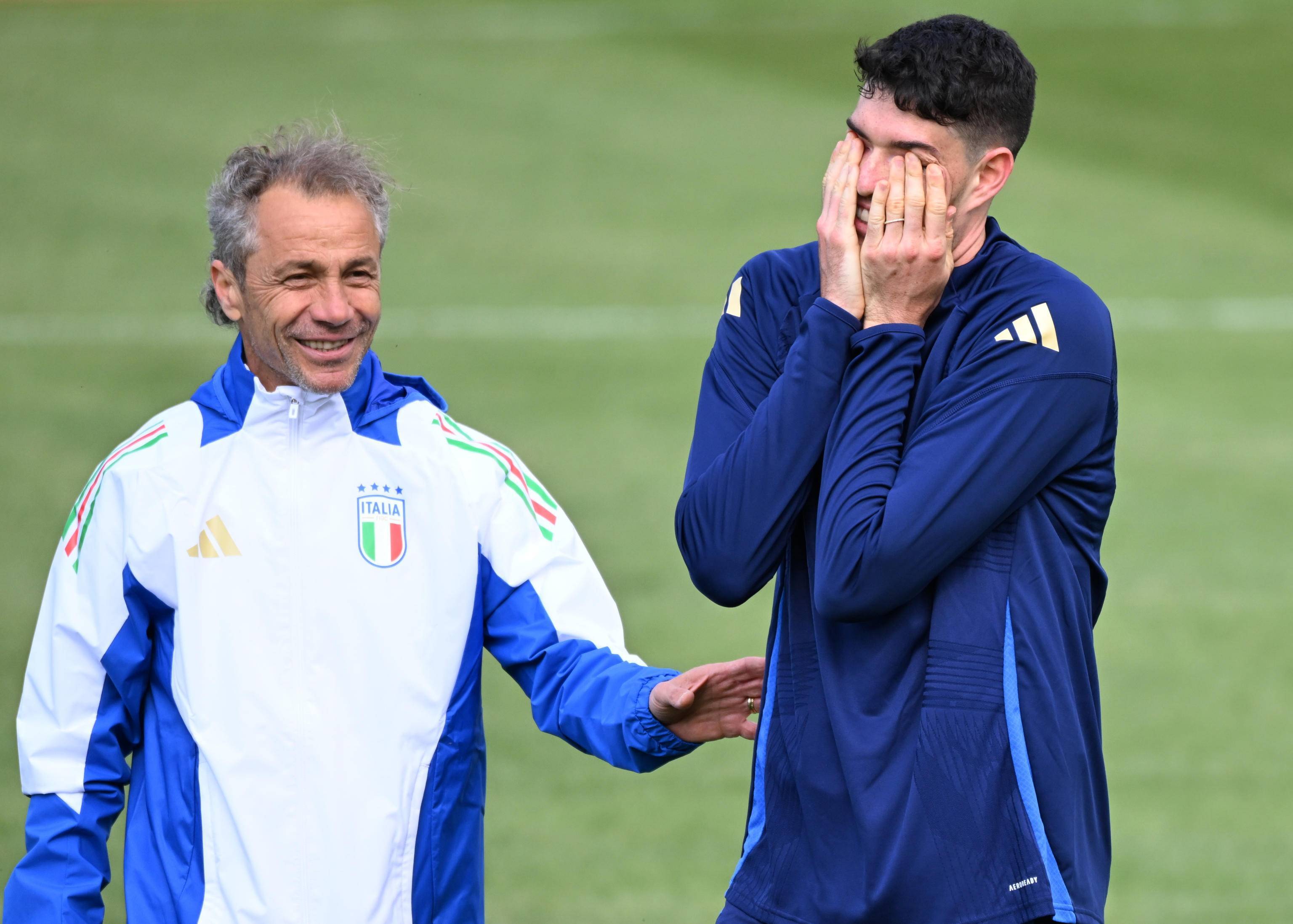 开云体育APP下载-包含意大利足球盛事热度持续升温，球迷狂热的词条