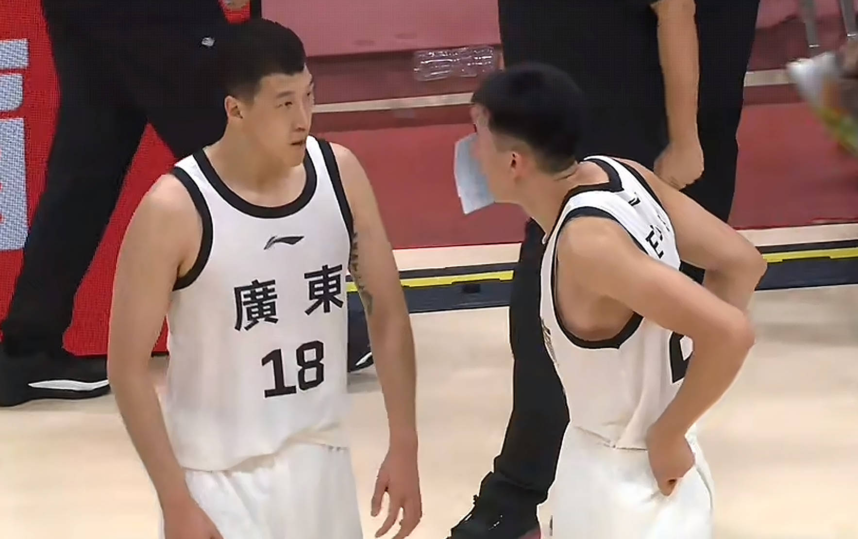 得分王再现!球员疯狂砍分,领衔全场的简单介绍 得分王再现!球员疯狂砍分,领衔全场的简单介绍