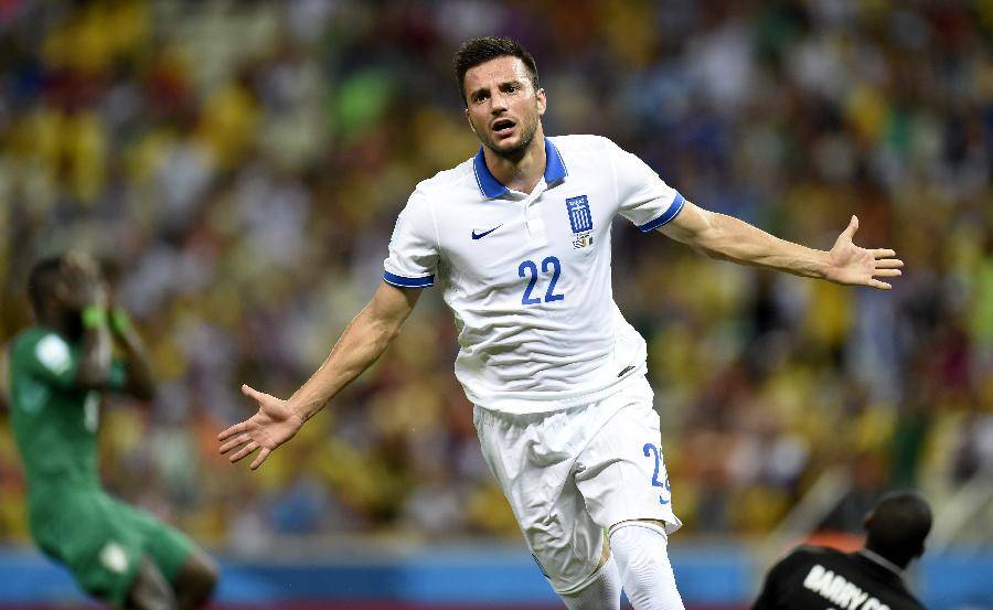 包含希腊运动员赛场上展现实力，备受围观的词条