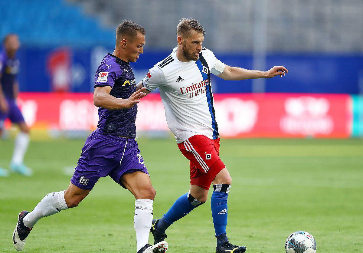 不败神话！凯泽斯劳滕保持不败惊艳联赛的简单介绍