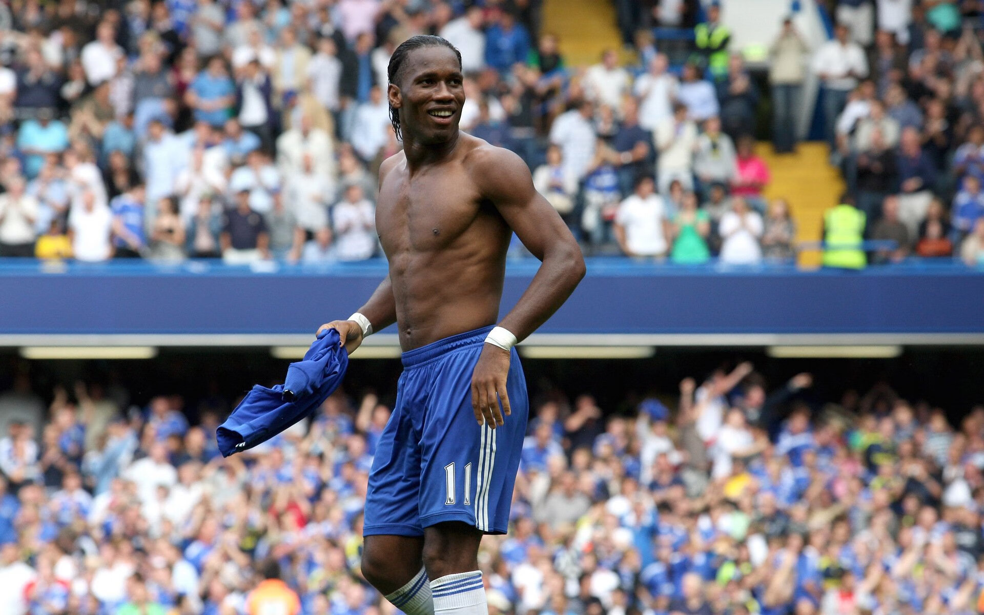 萨内惊艳四座，莱比锡红牛完胜阿森纳，一场战术与天赋的完美风暴